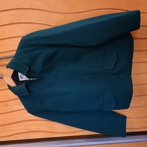 Vintage green polyester quilt jacket. Size 16 but fits like women size 8